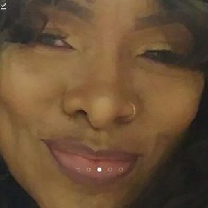 Meet your Posher, Cynthia